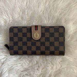 Gorgeous designer inspired wallet